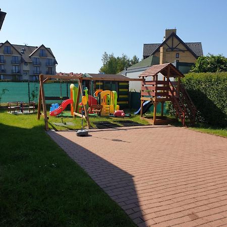 Apartamentowe Domki Drewniane Colorado Vila Karwia Exterior foto