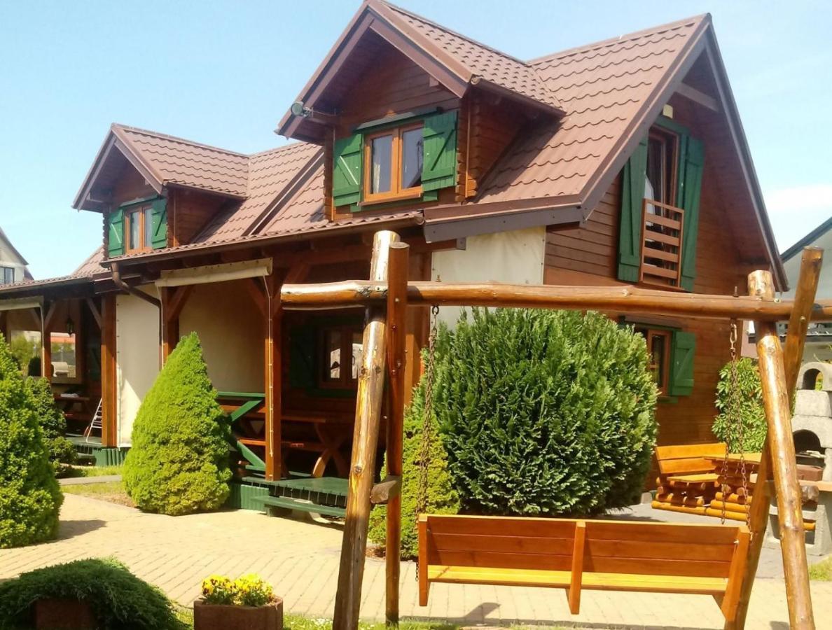 Apartamentowe Domki Drewniane Colorado Vila Karwia Exterior foto